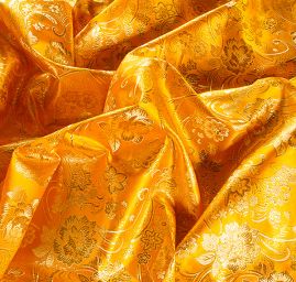 Brokát motiv květu/ornamentu zlatý