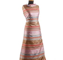 Taft s plastickou žakárovou výšivkou