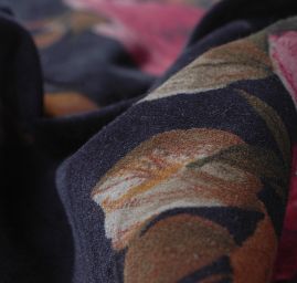 Pružný samet motiv květin