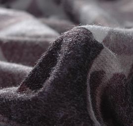 Úplet geometrický vzor hnědá/černá/béžová