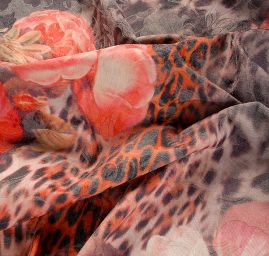 Žakárová látka digitální tisk zvířecí motiv květy