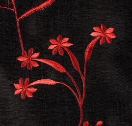 Vyšívaná taftová metráž s květy černá vínová