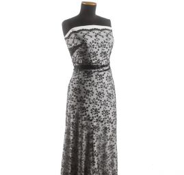 Krajka tylová drobná výšivka černá