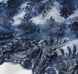 Krajka efektní lurexová výšivka tm. modrá