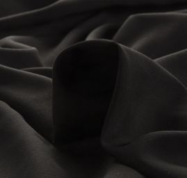 Viskozová šatová látka jemná v černé barvě