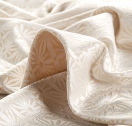 Žakárová látka květinový vzor béžová smetanová