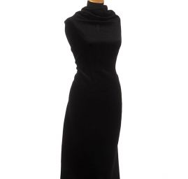 Imitace kožešiny krátký vlas hrubší struktura černý