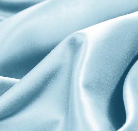 Satén pružný jemný pastel světle modrý
