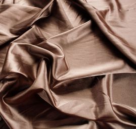 Satén pružný jemný moka hnědá