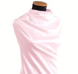 Pružný satén hladký pastelově pudrově růžový