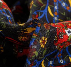 Etamín bavlna květy černý