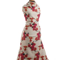 Art textil vařená vlna vzor květů višně slonová kost