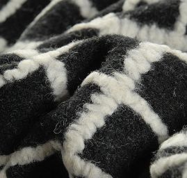 Vařená vlna Art Fabrics vzor čtverečky bílá/černá