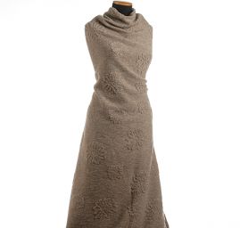 Art textil vařená vlna vzor květin béžovošedá