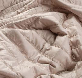 Prošev zateplená podšívka zdobné proužky béžový