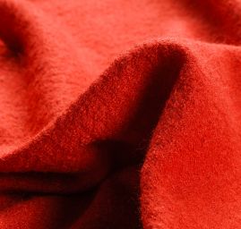 Vařená vlna cihlové barvy