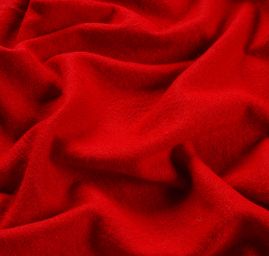 Vařená vlna tmavší červené barvy