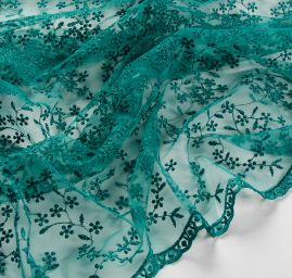 Krajka tylová drobná výšivka smaragdová