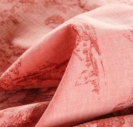 Látka s motivem toile de jouy červená