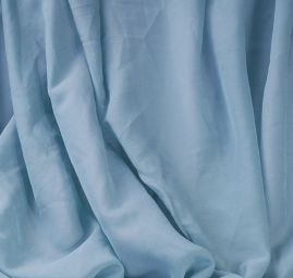 Jemný hedvábný organtýn azurové barvy