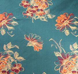 Žakárová látka s kvetinovým motívom