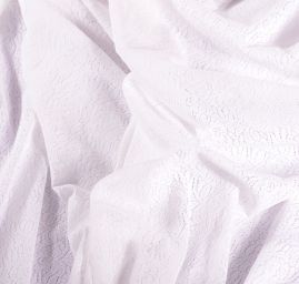 Jemná pružná krajka zářivě bílá