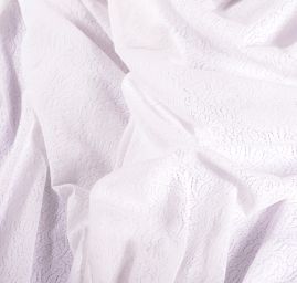 Jemná pružná krajka zářivě bílá