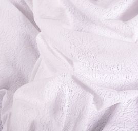 Jemná pružná krajka zářivě bílá