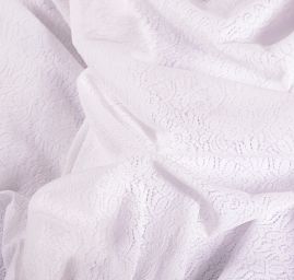 Jemná pružná krajka zářivě bílá