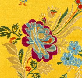 Brokát s folklŕním motivem květů okrově žlutý
