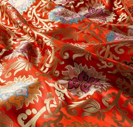 Brokát velký květinový ornament červený