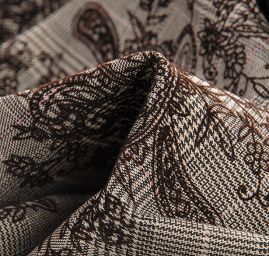 Kostýmová látka Esterhazy flock paisley hnedá