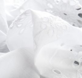 Krajka madeira vyšívané kraje květinový vzor bílá