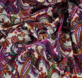 Úplet teplejší s vlasem tisk paisley šedý