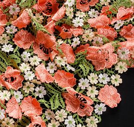 Krajka hrubá plastický vzor barevné květy růžová