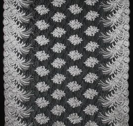 Krajka efektní lurexová výšivka šedostříbrná