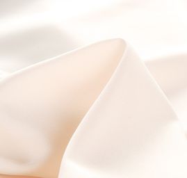 Podšívka pružná jemná krémové barvy