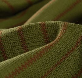 Pletenina vzor proužky tm. zelená