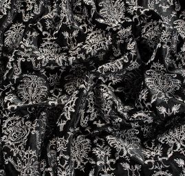 Samet pružný výšivka ornament černá/stříbrná