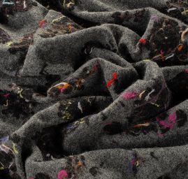 Efektní vlněný úplet avantgardní motiv antracit