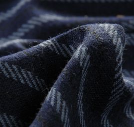 Teplejší žakárový úplet proužky modrý