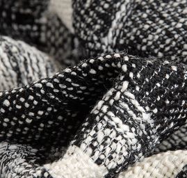 Kostýmová látka imitace ručně tkaná černobílá 