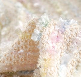 Kostýmová látka plastický vzor 