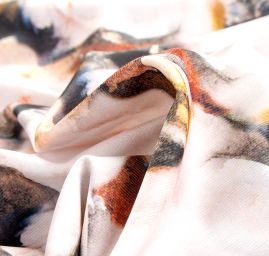 Úplet středně silný Punto tisk růže černá