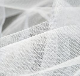 Tyl klasický lesklý bílý 300cm šíře