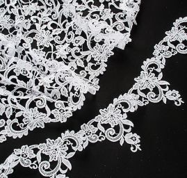Krajka zdobný lem bílá
