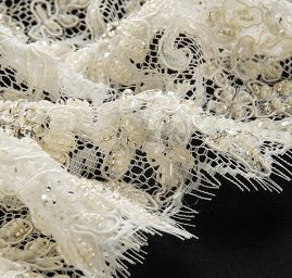 Krajková vsadka květinový vzor slonová kost