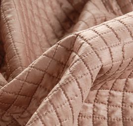 Prošev geometrický vzor kostky béžový