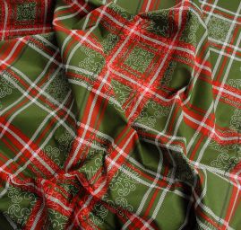 Bavlněná látka vánoční vzor kostka zelenočervená