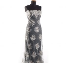 Krajka výšivka na tylu s korálky rokajlem flitry bílá